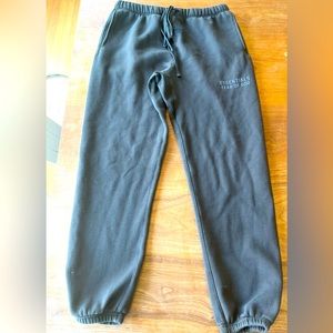 Essentials Fear of God Mens size Large sweatpants
